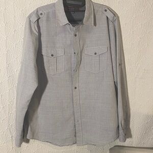 PD&C Men’s Light Gray Casual Button Down Shirt Embracing Simplicity and Polish.